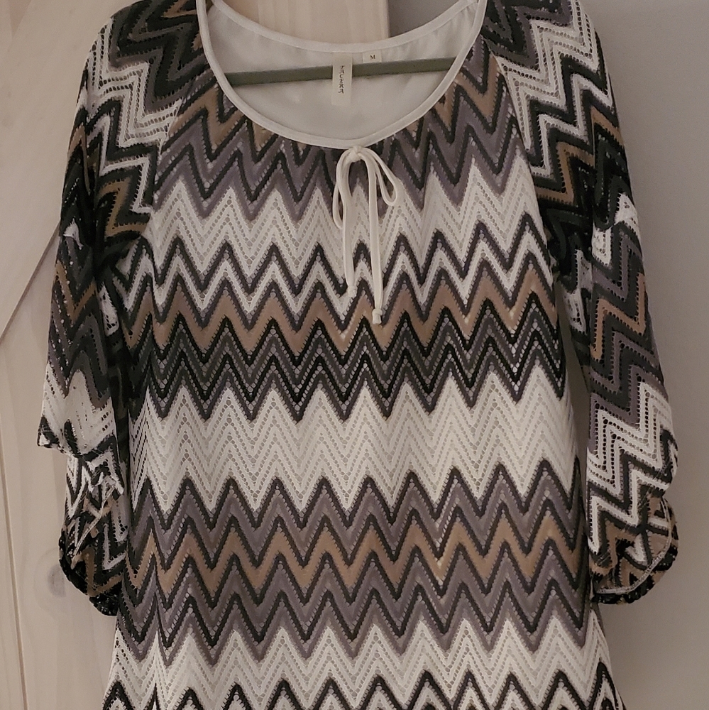 Tacera medium top